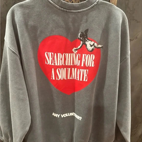 Zara Gray and Red Crewneck Sweater Relaxed Fit - Picture 9 of 12